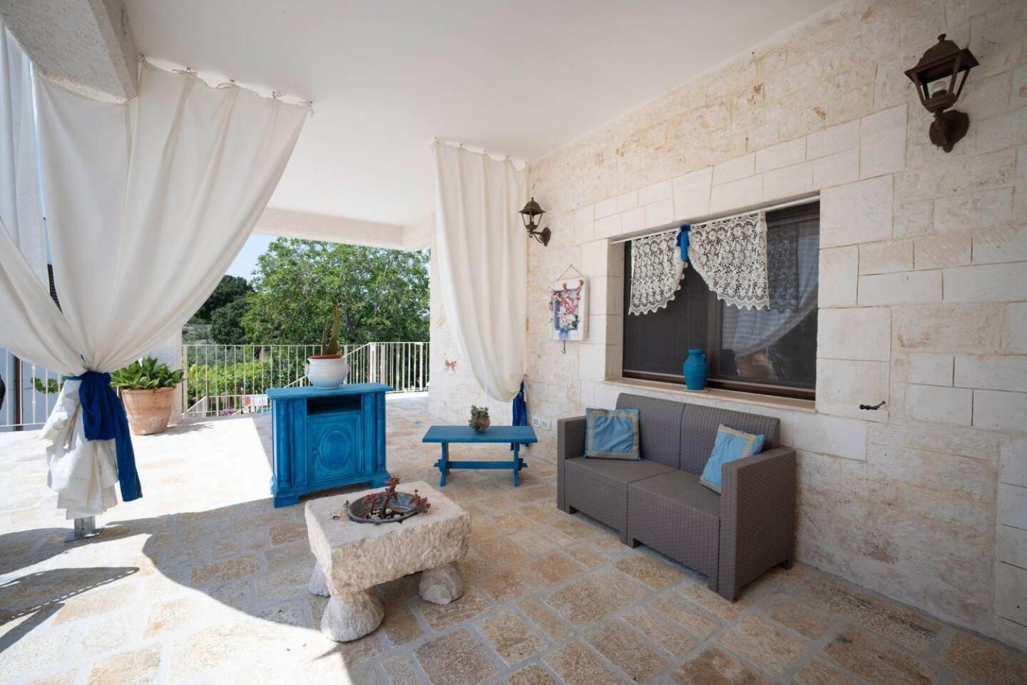 Valle D'Itria Trulli E Alcova Mikael Cisternino Exterior photo