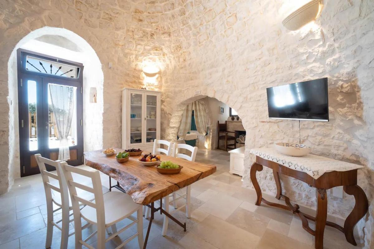 Valle D'Itria Trulli E Alcova Mikael Cisternino Exterior photo